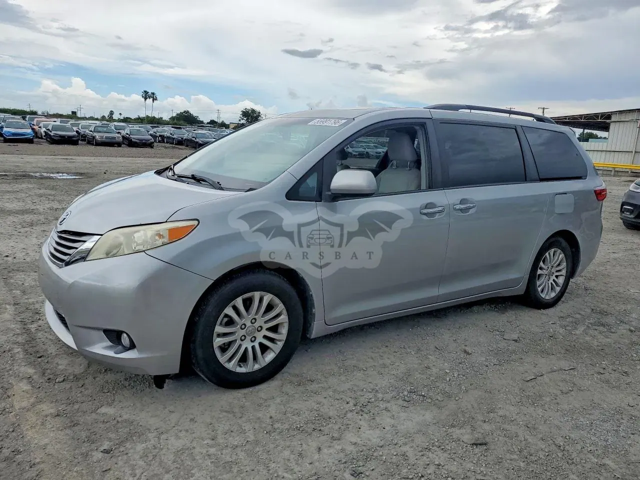 Toyota Sienna 3.5L 6 2017