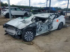 Nissan Altima 2.5L 4 2025