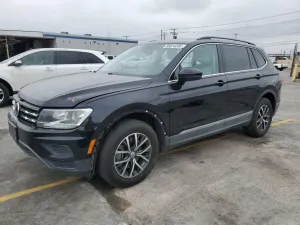 Volkswagen Tiguan SE 2.0L 4 2020