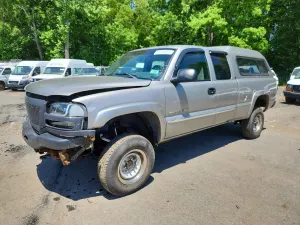 GMC Sierra 6.0L 8 2003