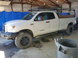 Toyota Tundra 5.7L 8 2011