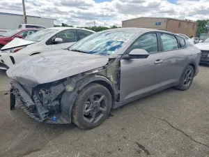 Kia K4 2.0L 4 2025