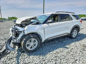 Ford Explorer 2.3L 4 2022