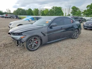 Alfa Romeo Giulia 2.0L 4 2019