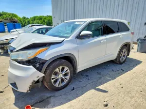 Toyota Highlander 3.5L 6 2014