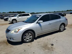 Nissan Altima 2.5L 4 2012