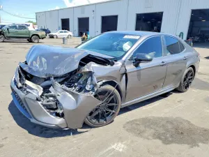 Toyota Camry 2.5L 4 2018