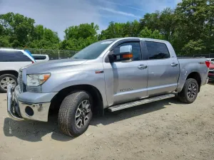 Toyota Tundra 5.7L 8 2010