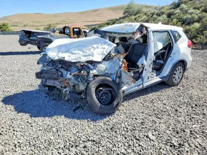 Nissan Rogue 2.5L 4 2017
