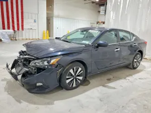 Nissan Altima 2.5L 4 2021