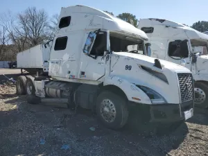 Volvo VN 12.8L 6 2020