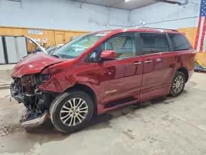 Toyota Sienna 3.5L 6 2020