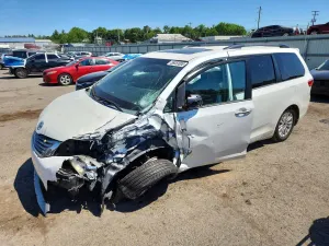 Toyota Sienna 3.5L 6 2015
