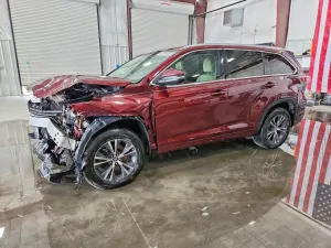 Toyota Highlander 3.5L 6 2016