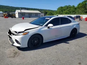 Toyota Camry 2.5L 4 2020