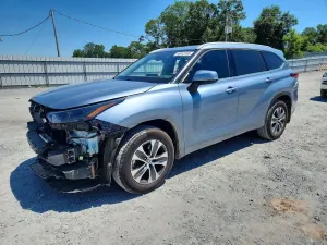 Toyota Highlander 3.5L 6 2022