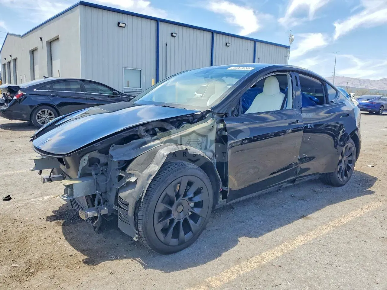 Tesla Model Y 2025