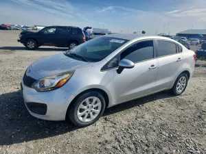 Kia Rio 1.6L 4 2014