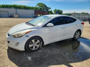 Hyundai Elantra 1.8L 4 2013