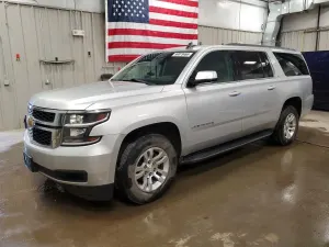 Chevrolet Suburban 5.3L 8 2016