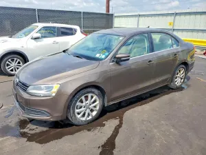 Volkswagen Jetta 1.8L 4 2014
