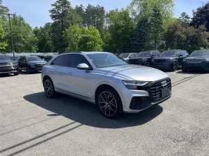Audi Q8 3.0L 6 2020