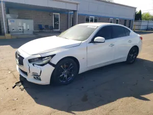 Infiniti Q50 3.7L 6 2015