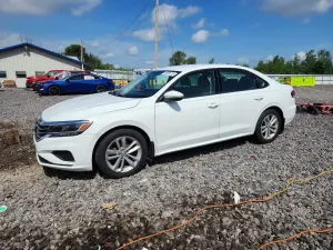 Volkswagen Passat 2.0L 4 2021