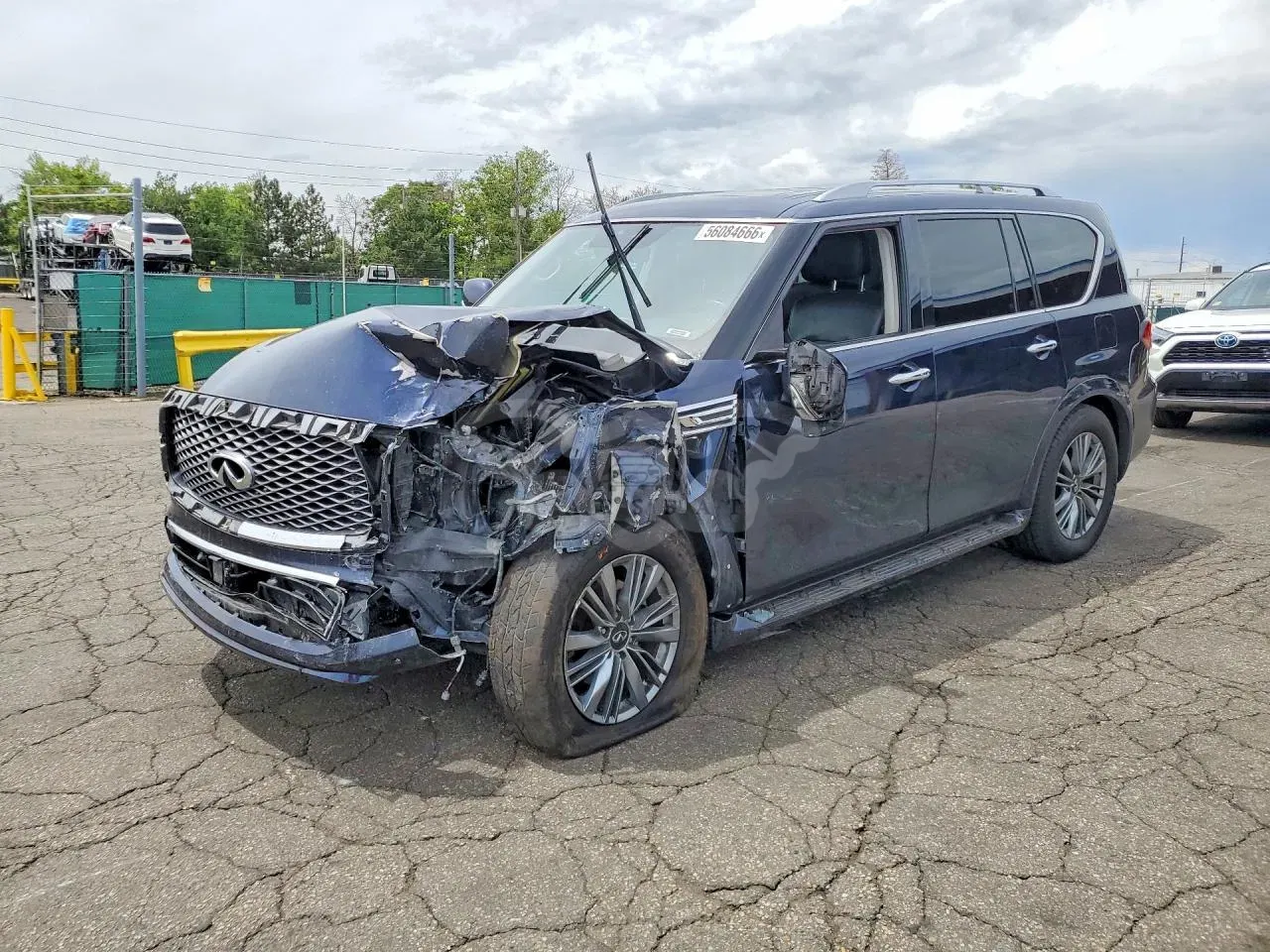 Infiniti QX80 5.6L 8 2021
