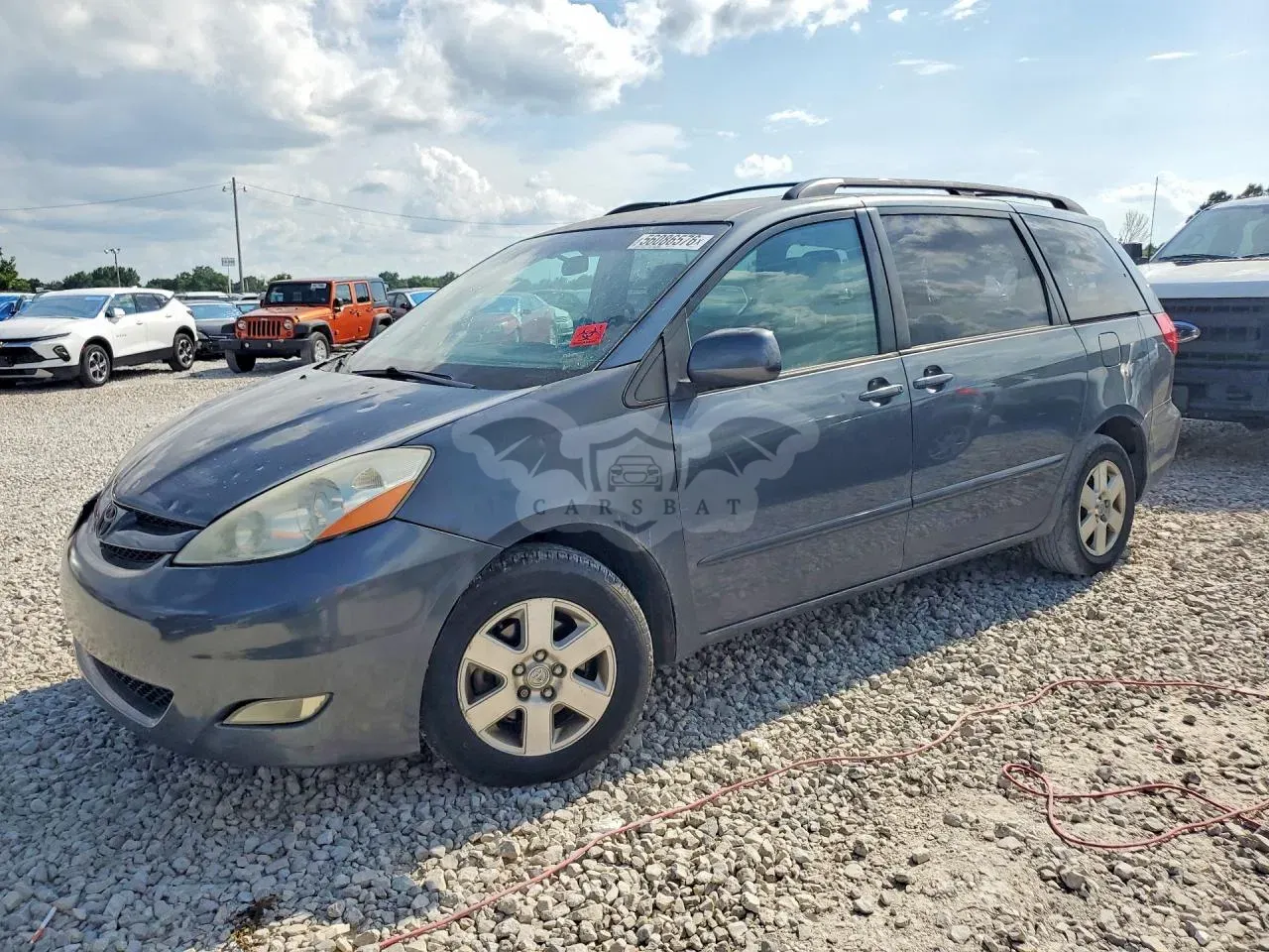 Toyota Sienna 3.5L 6 2010