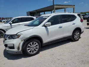 Nissan Rogue S 2.5L 4 2017