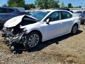 Toyota Camry 2.5L 4 2021