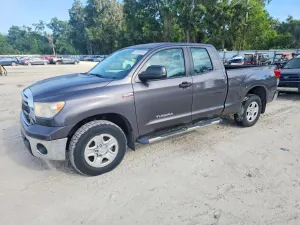 Toyota Tundra 5.7L 8 2011