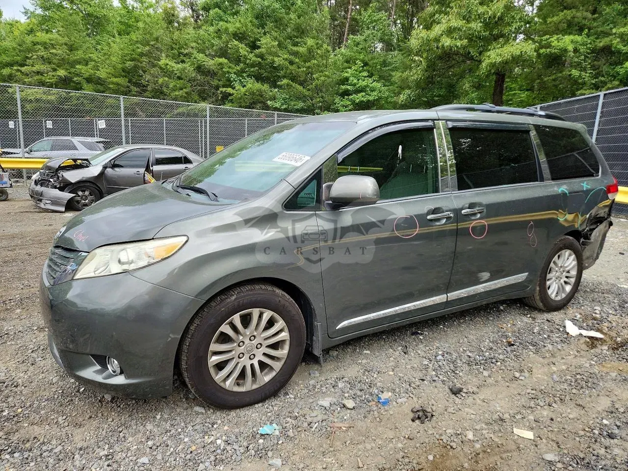 Toyota Sienna 3.5L 6 2013