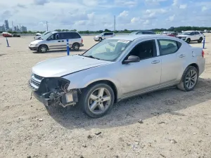 Dodge Avenger 2.4L 4 2012