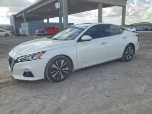 Nissan Altima 2.5L 4 2020