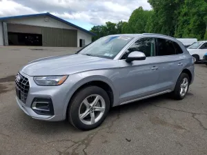 Audi Q5 2.0L 4 2021