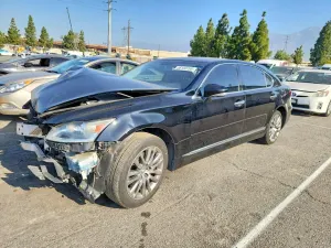 Lexus LS 4.6L 8 2013