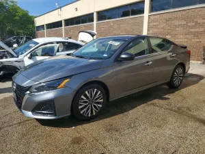 Nissan Altima 2.5L 4 2025