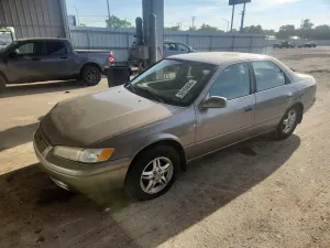 Toyota Camry 2.2L 4 1999