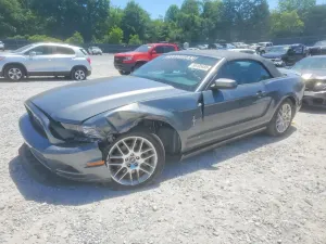 Ford Mustang 3.7L 6 2014