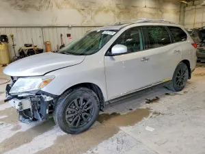 Nissan Pathfinder 3.5L 6 2014