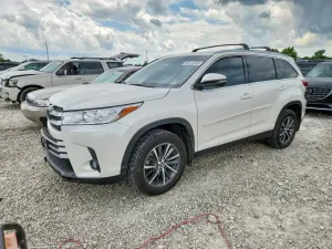 Toyota Highlander 3.5L 6 2019