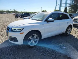 Audi Q5 2.0L 4 2019