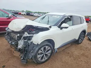 Nissan Rogue 2.5L 4 2021