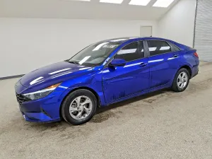 Hyundai Elantra 2.0L 4 2023