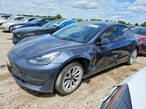 Tesla Model 3 2022