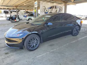 Tesla Model 3 2025