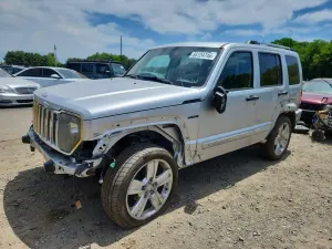 Jeep Liberty 3.7L 6 2012