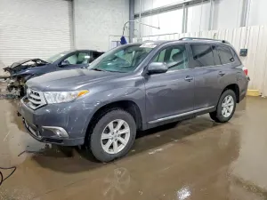 Toyota Highlander 3.5L 6 2013
